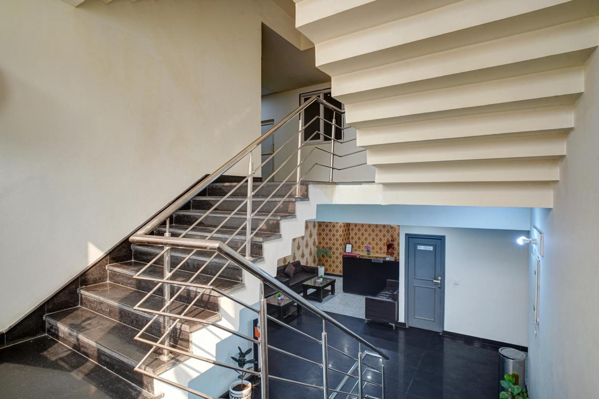Hotel Noida Express Εξωτερικό φωτογραφία