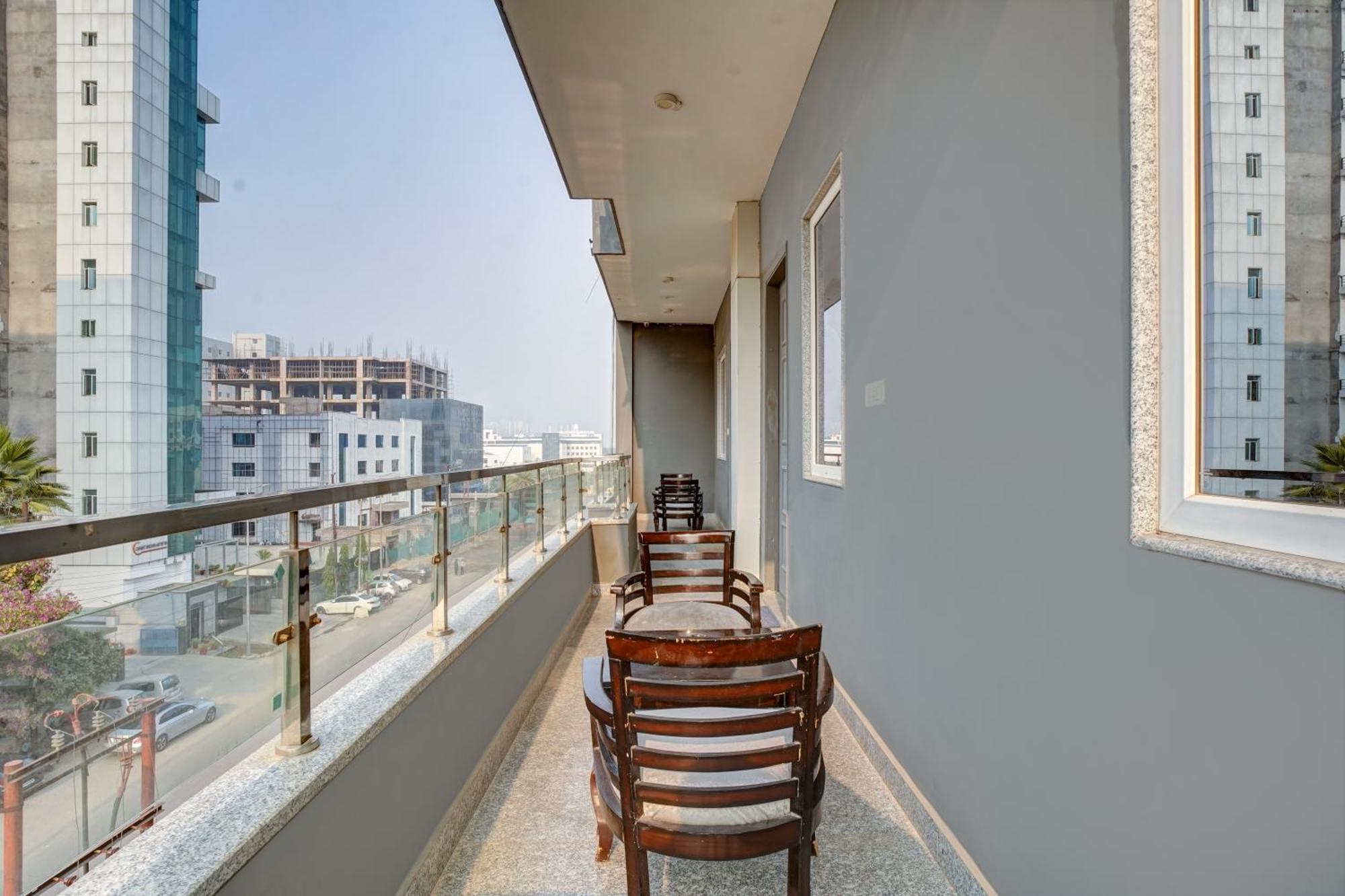 Hotel Noida Express Εξωτερικό φωτογραφία
